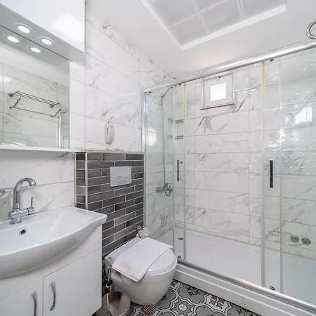 شقة Lovely Studio Apartment With Shared Pool Near Beach In Muratpasa, Antalya *